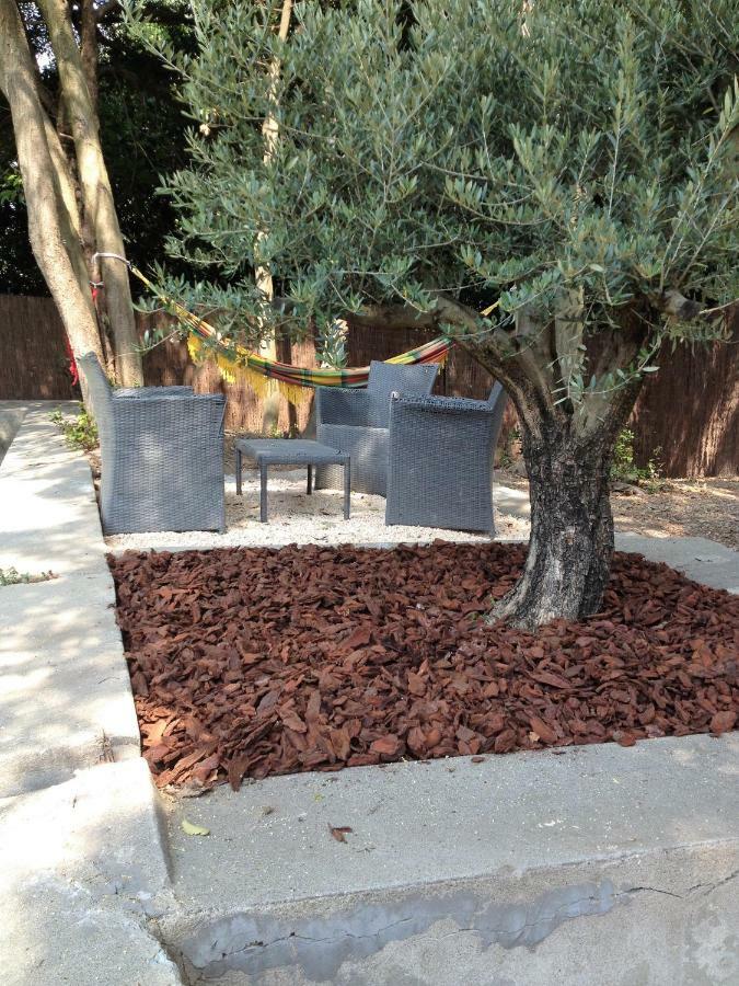Au Vieux Lavoir Avec Parking Prive, Jardin , Climatisation, A 500 M De La Cite قرقشونه المظهر الخارجي الصورة
